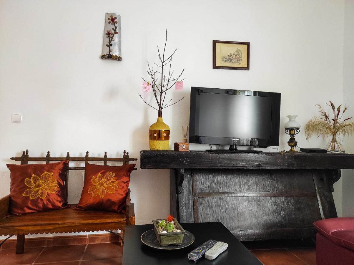 Alojamento Local A Giesta Sao Sebastiao da Giesteira Buitenkant foto